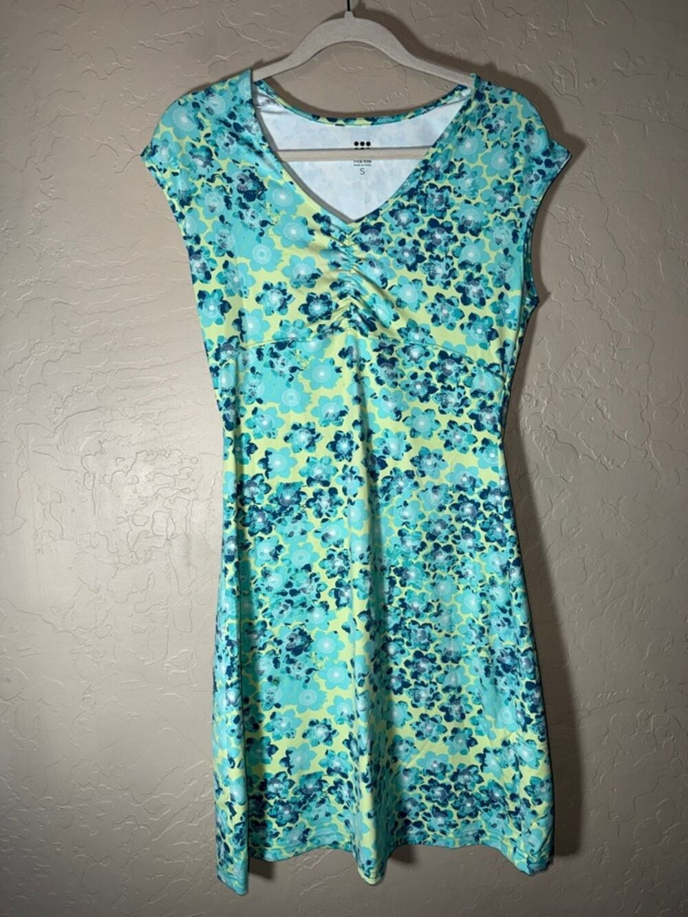 Title Nine A-Line Knit Dress cap
Sleeve lots of stretch size small